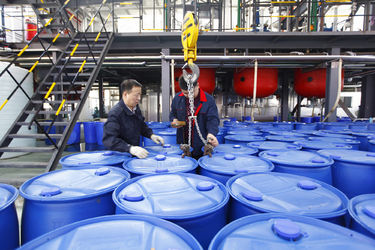 Zhuzhou Hansen Chemicals Co.,Ltd linea di produzione in fabbrica