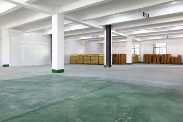 Zhuzhou Hansen Chemicals Co.,Ltd linea di produzione in fabbrica